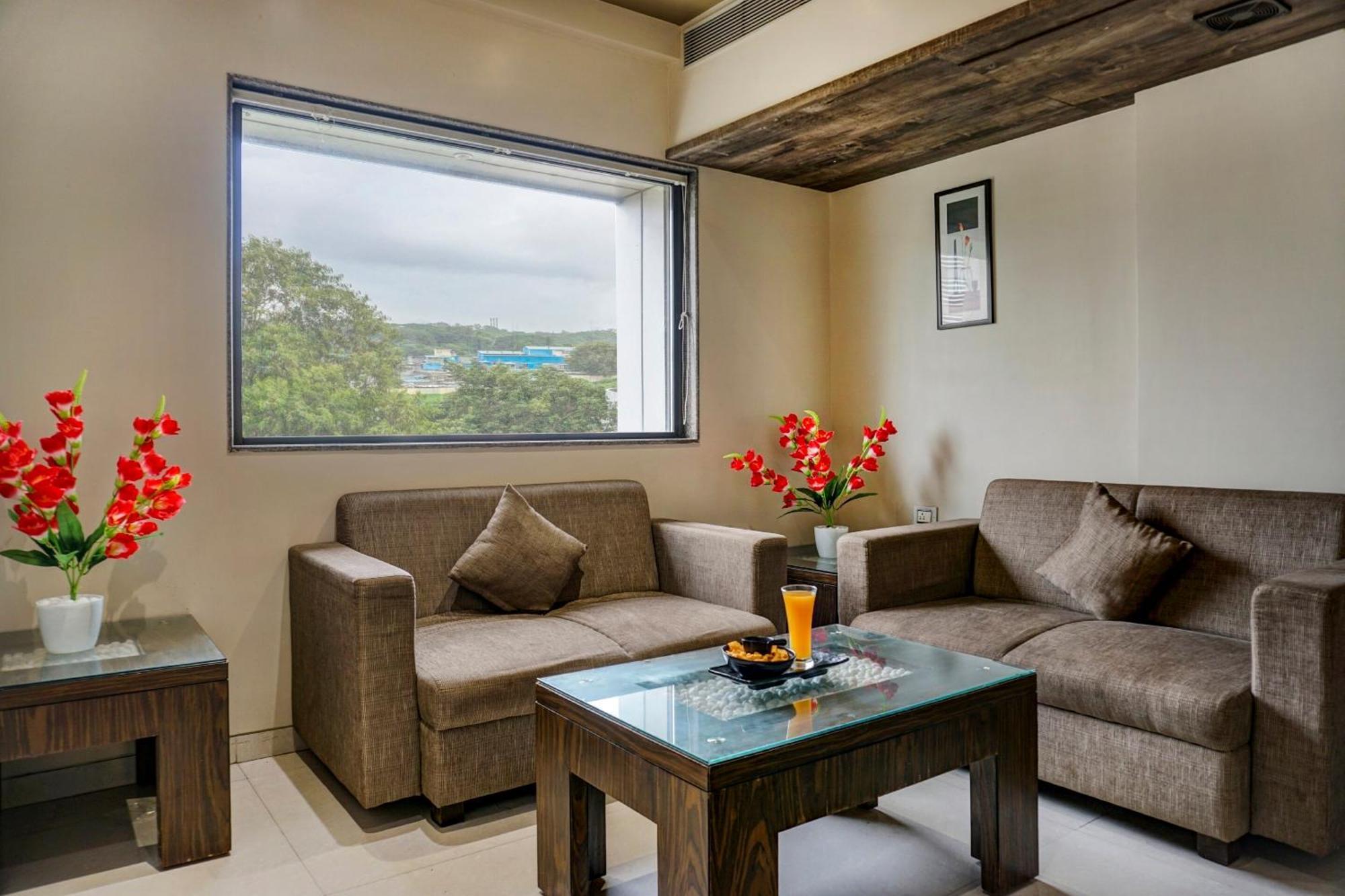 Hotel Tej Inn Plaza Near Igi Airport Delhi 뉴델리 외부 사진