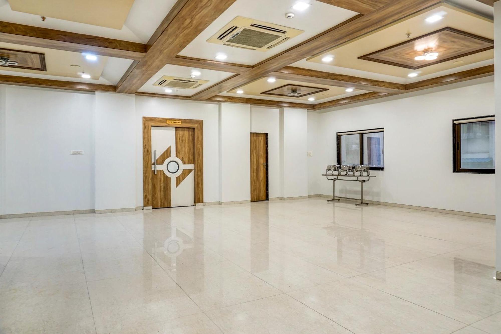 Hotel Tej Inn Plaza Near Igi Airport Delhi 뉴델리 외부 사진